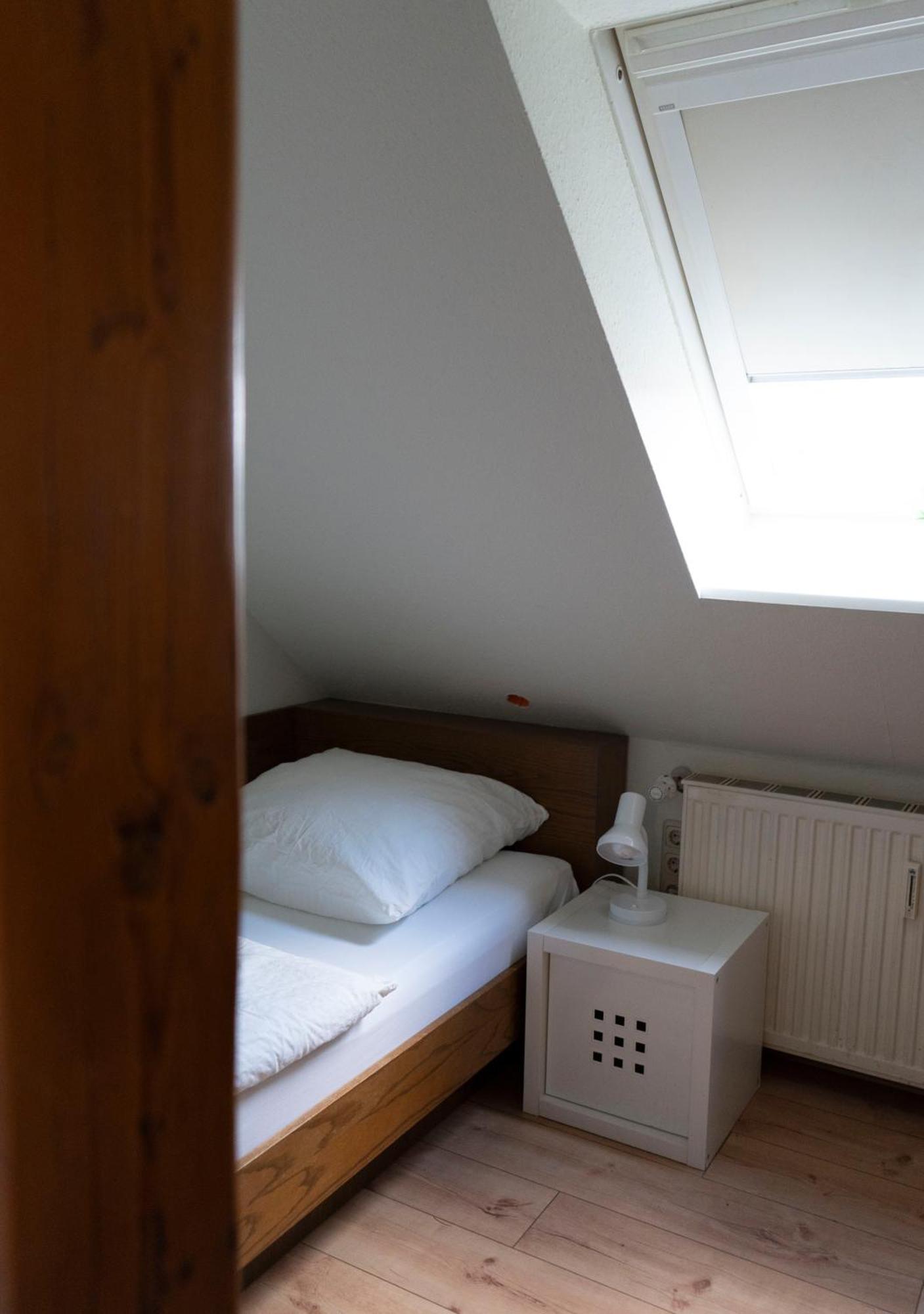 Einzelzimmer mit eigenem Bad